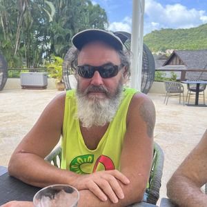 Meet your Posher, Thomas